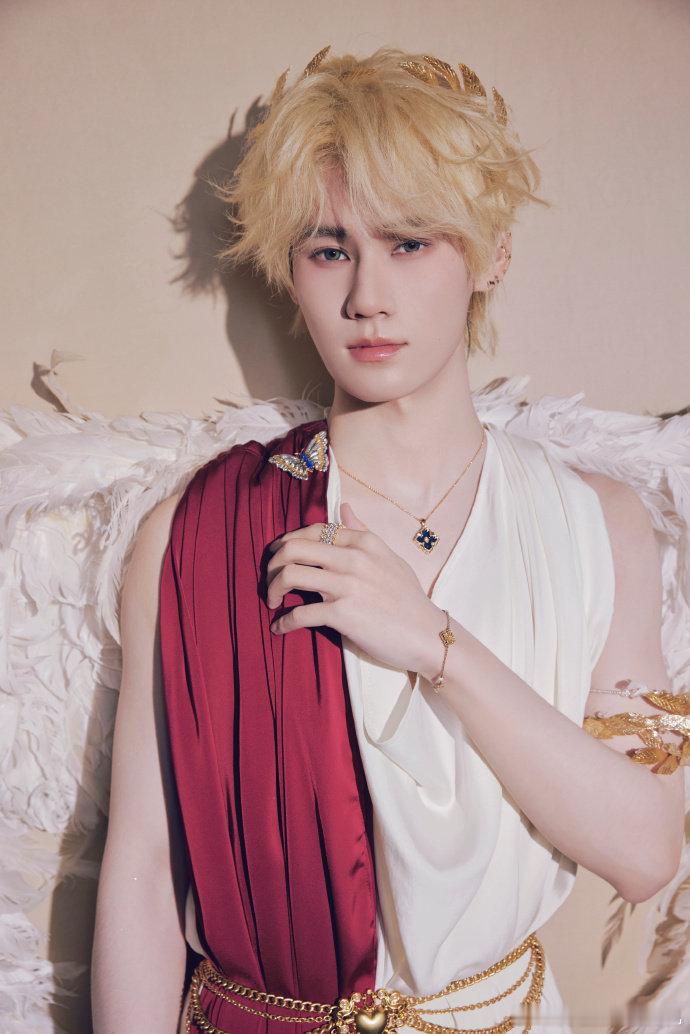 张真源二十三岁张真源23岁生日文 张真源二十三岁，张真源23岁生日文来啦，是逐渐