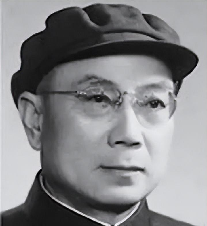 1979年，王光美终于走出了监狱，令她没想到的是，第一个来拜访的人，竟是毛主席昔