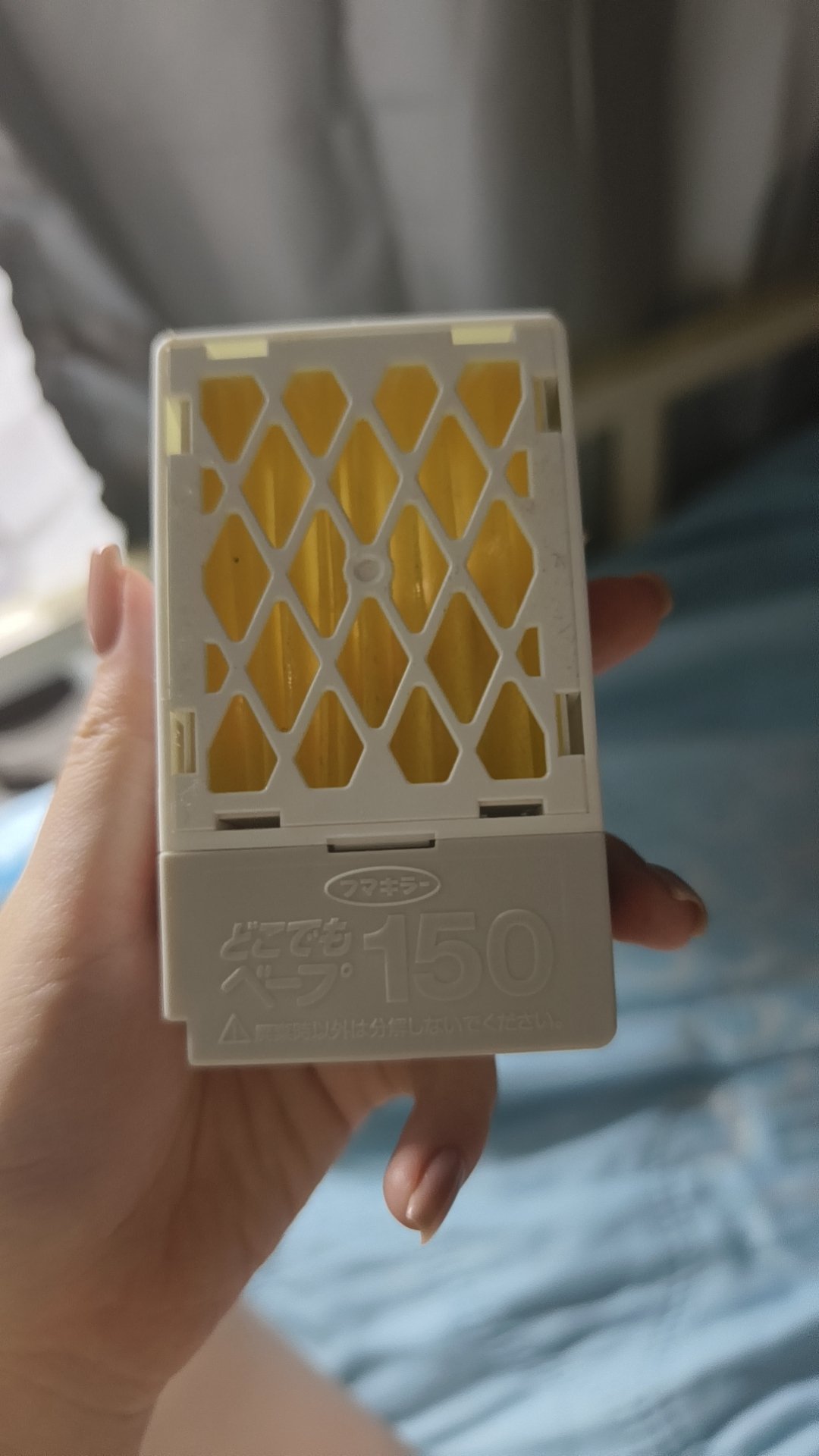 驱蚊器神来的都去买，刚换下来一块电池 