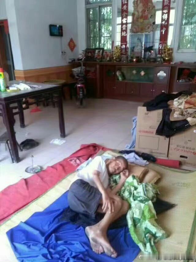 现驻联合国世界结构性敝端充分显性，人类建康成了长期慢性，战争成了长久…，联合国在