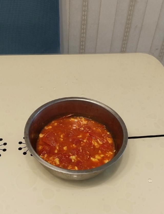夏至和父亲节撞一天了！老话讲夏至要吃面，面条长寓意福寿长。以前过节都是买衣服买酒