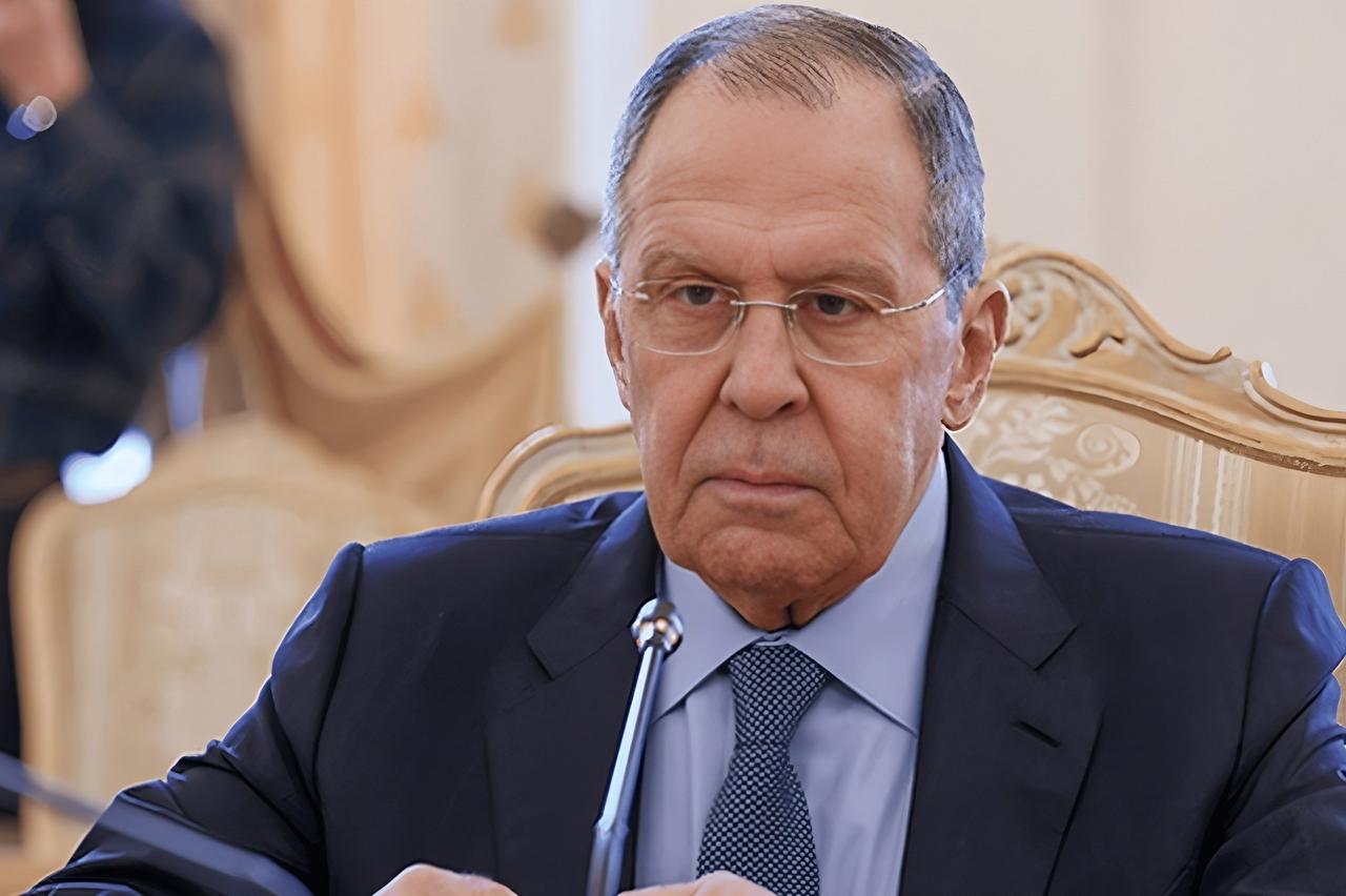 2026年4月3日，俄罗斯外长拉夫罗夫在埃及开罗的一场重磅记者会上，向美国发出直