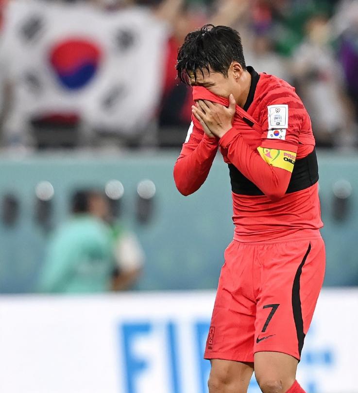 仅 8 名球员回国！韩国总统亲自道歉！韩国队未进入世界杯 32 强后，韩国足协宣