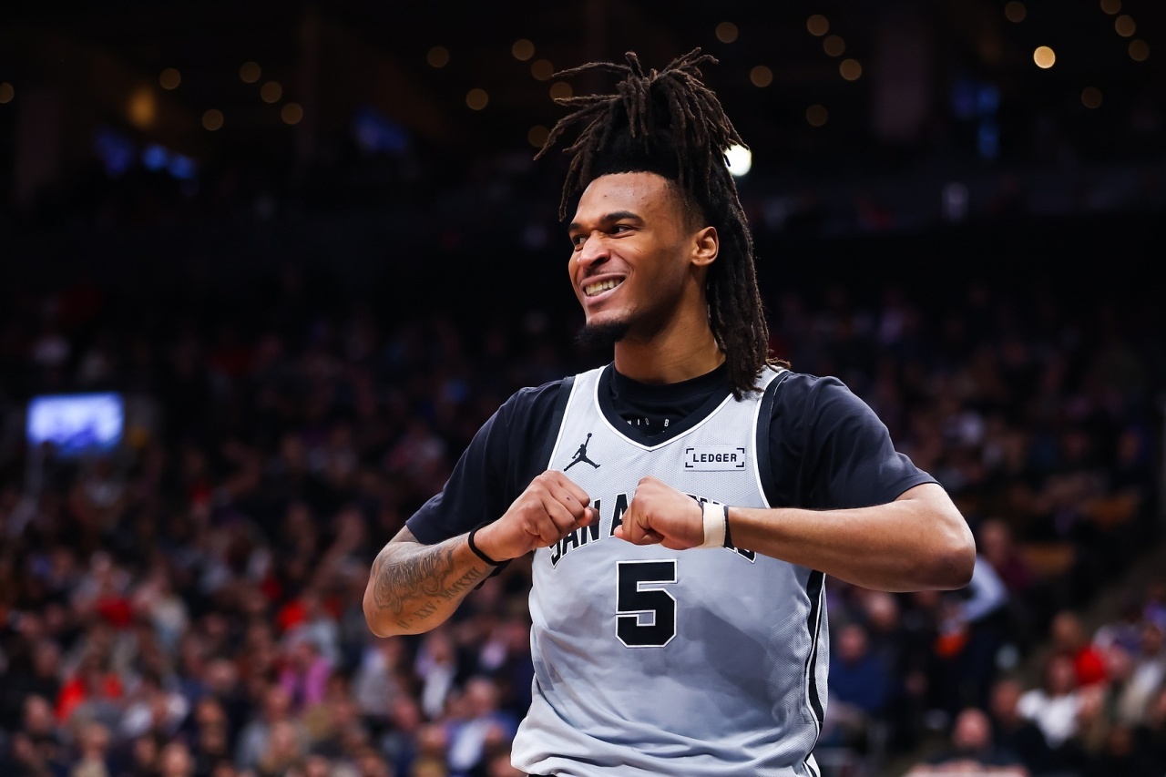 🔥卡斯尔采访全文：无文班防守挑战大，末节进攻也跑位失误马刺球员斯蒂芬-卡斯尔深