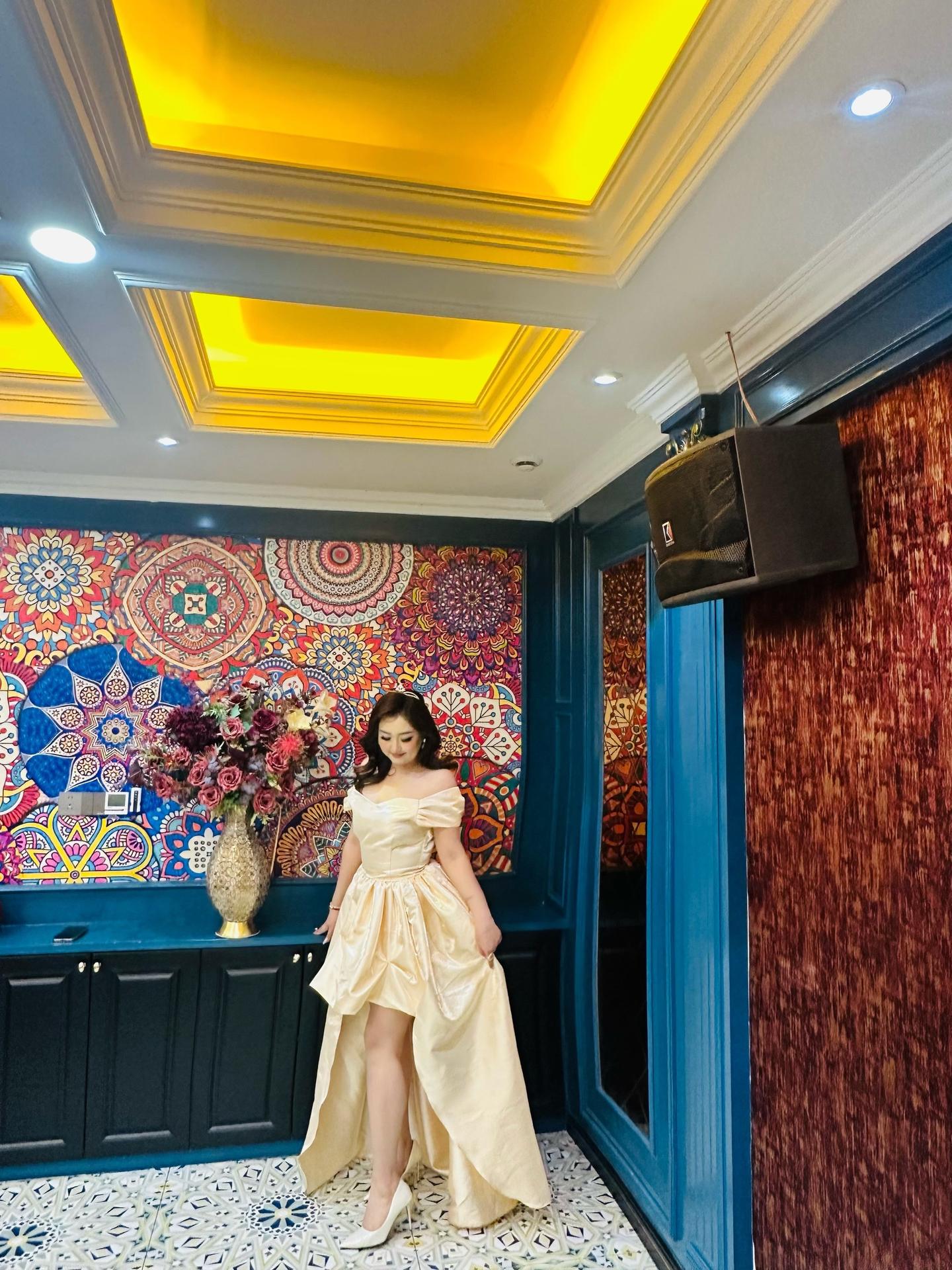 天没塌下来  说明明天还得活着[月亮]