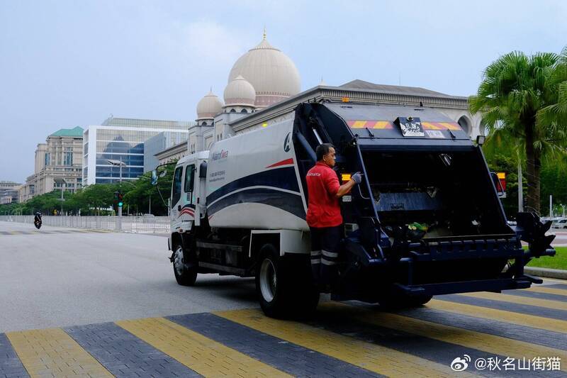 赴马来西亚旅游注意！乱扔垃圾严查：一根烟头最高罚2000令吉+清扫公厕海外新鲜事
