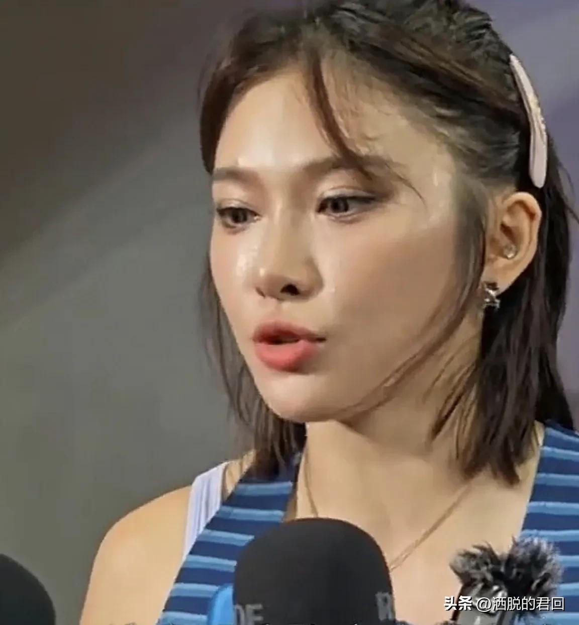 吴艳妮变了！变得更好了！
这一次比赛她又拿到了冠军，
却说13秒15拿冠军开心不