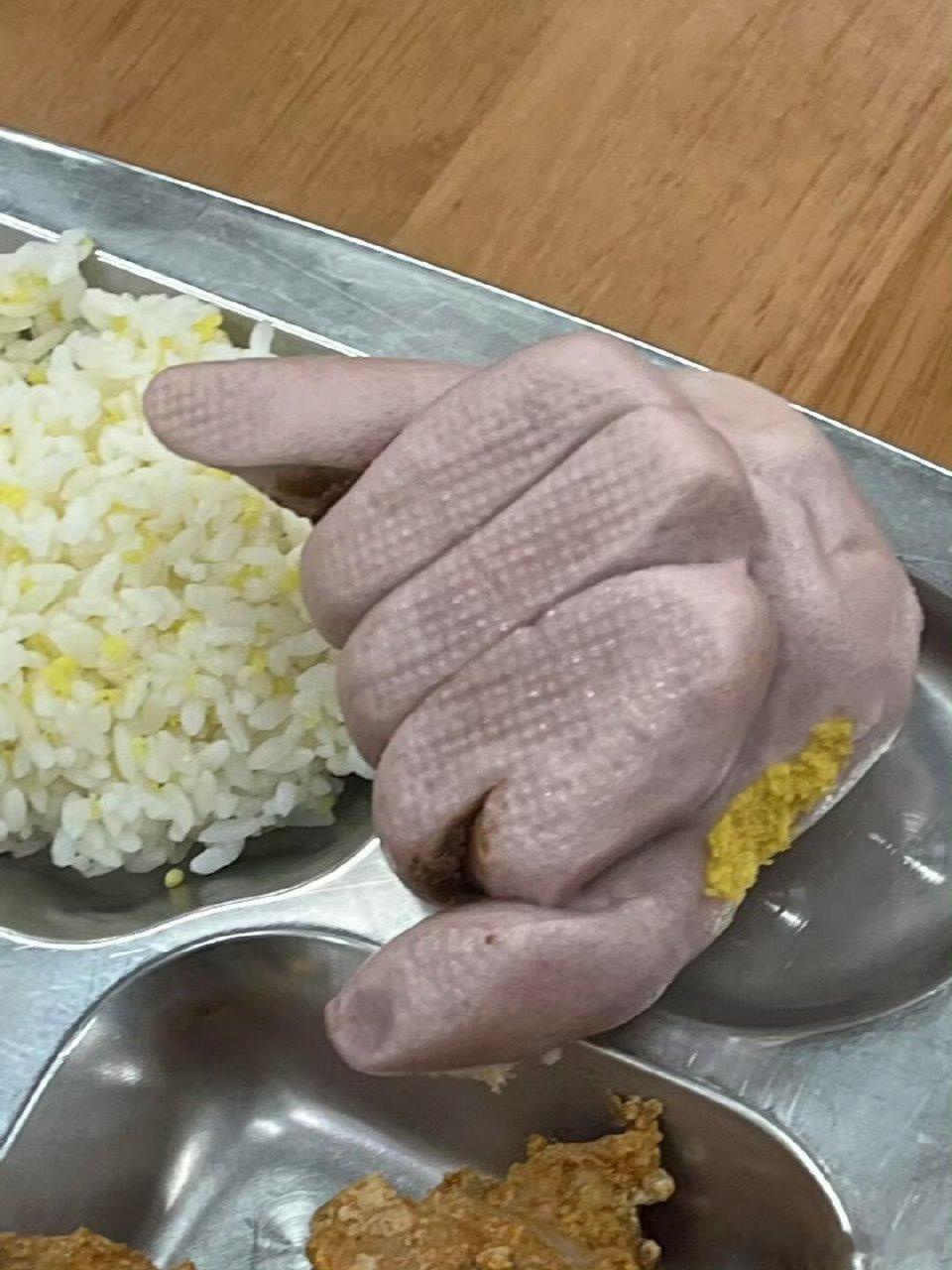 食堂阿姨：6 ​​​