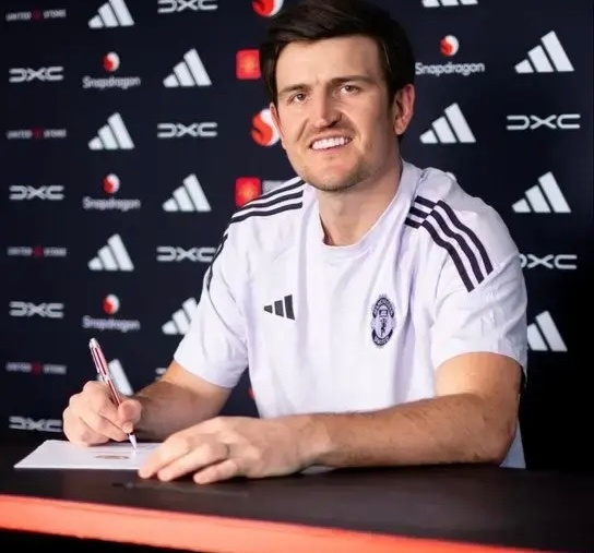 曼联和马奎尔续约至2027年夏天，附带1年续约选项奎子值得，这是他通过表现赢得的