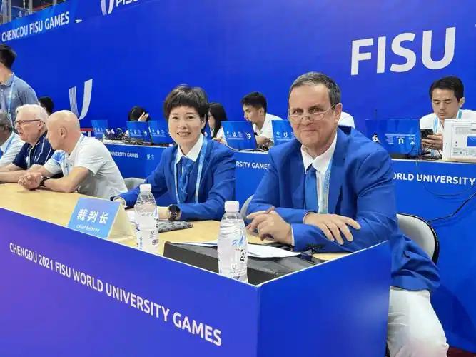 国际乒联裁判员裁判长委员会（ URC）
是全球乒乓球技术官员的最高管理机构，专门