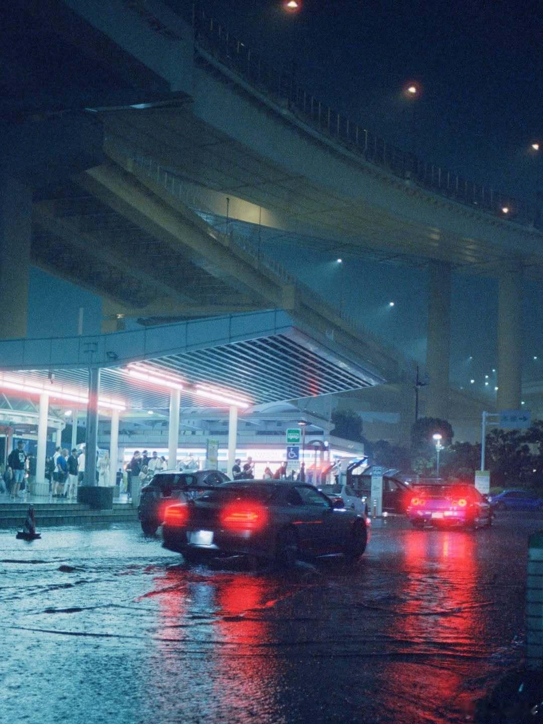 最近都是阴雨天，一直下个不停[无聊] ​​​