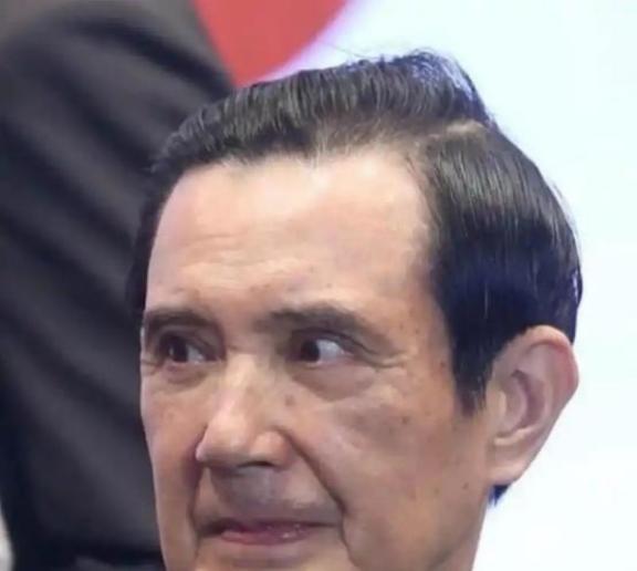 天翻地覆大变天！邱毅彻底翻脸痛批郑丽文！昔日全力力挺如今严厉警告，蓝营路线彻底撕