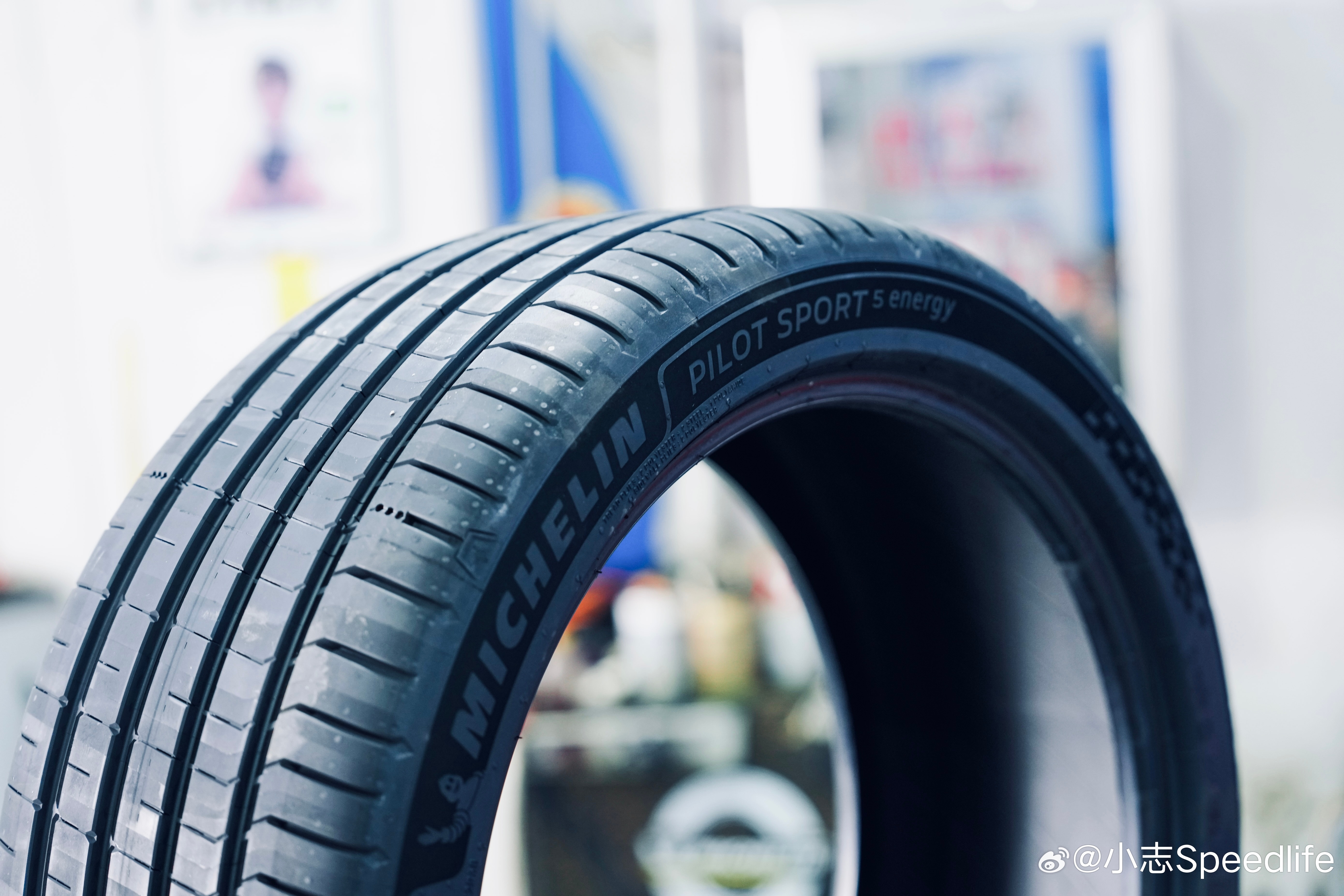「米其林PS5E 省流总结」1. 换季换胎：气温稳定7℃以上换夏季胎，轮胎4年/
