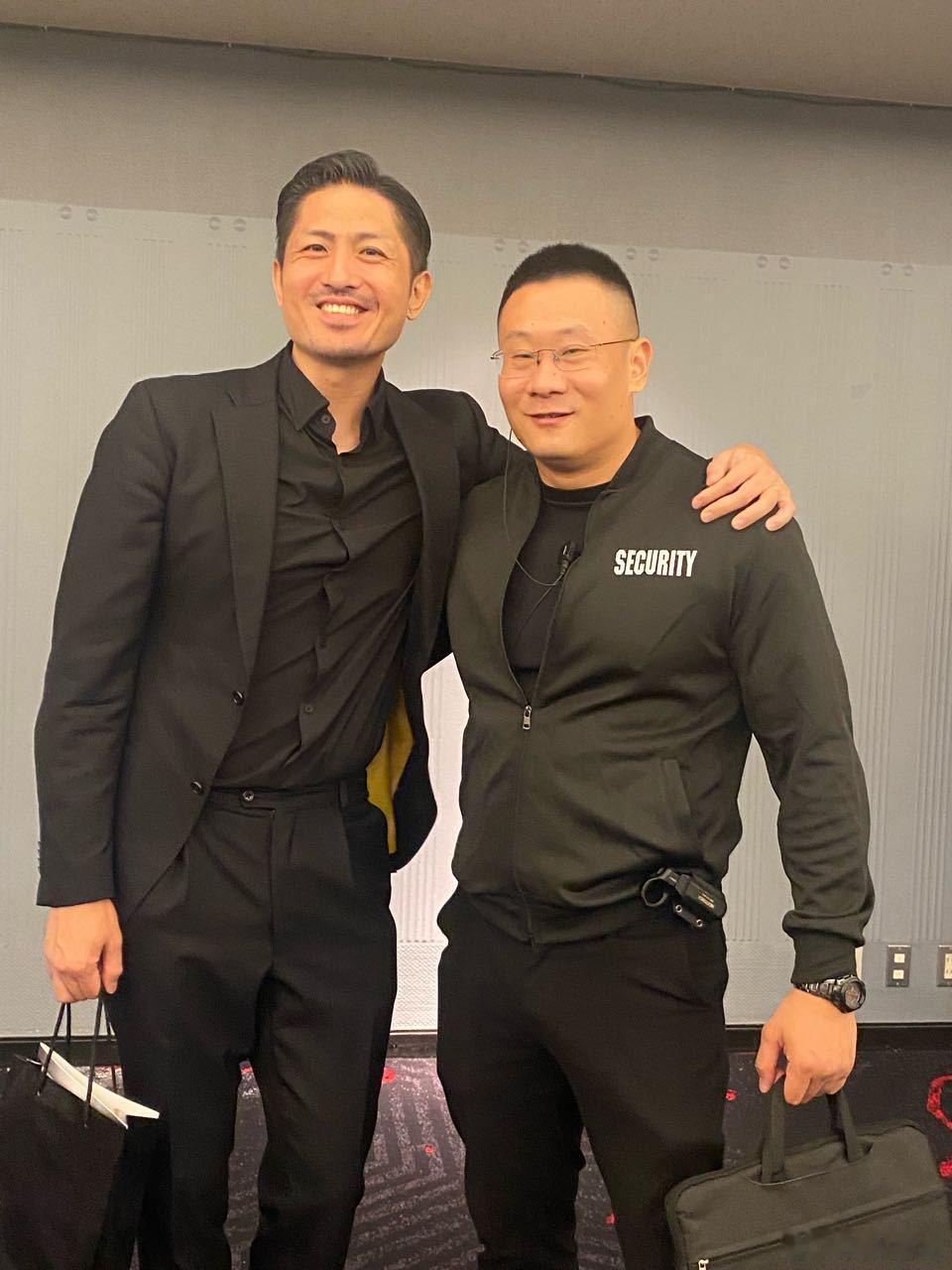 你们知道我每年跟他一起工作的事情吗？[酸]yoyo浅井悠佑[超话]  ​​​