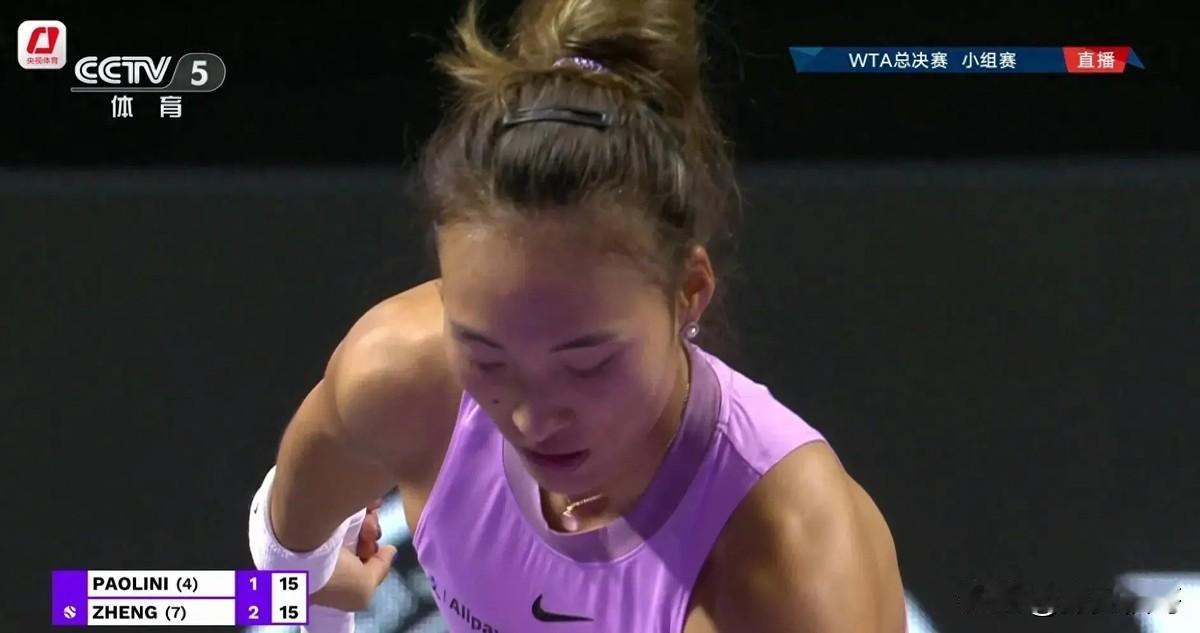 惊心动魄！郑钦文WTA总决赛上演逆袭大戏，4连胜燃爆全场！
谁说小将不行？郑钦文