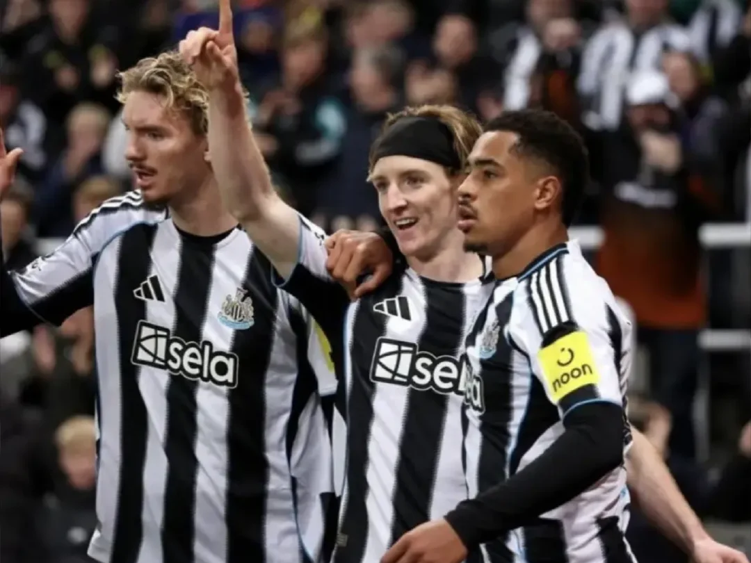 纽卡斯尔3-0完胜本菲卡，巴恩斯双响定胜局