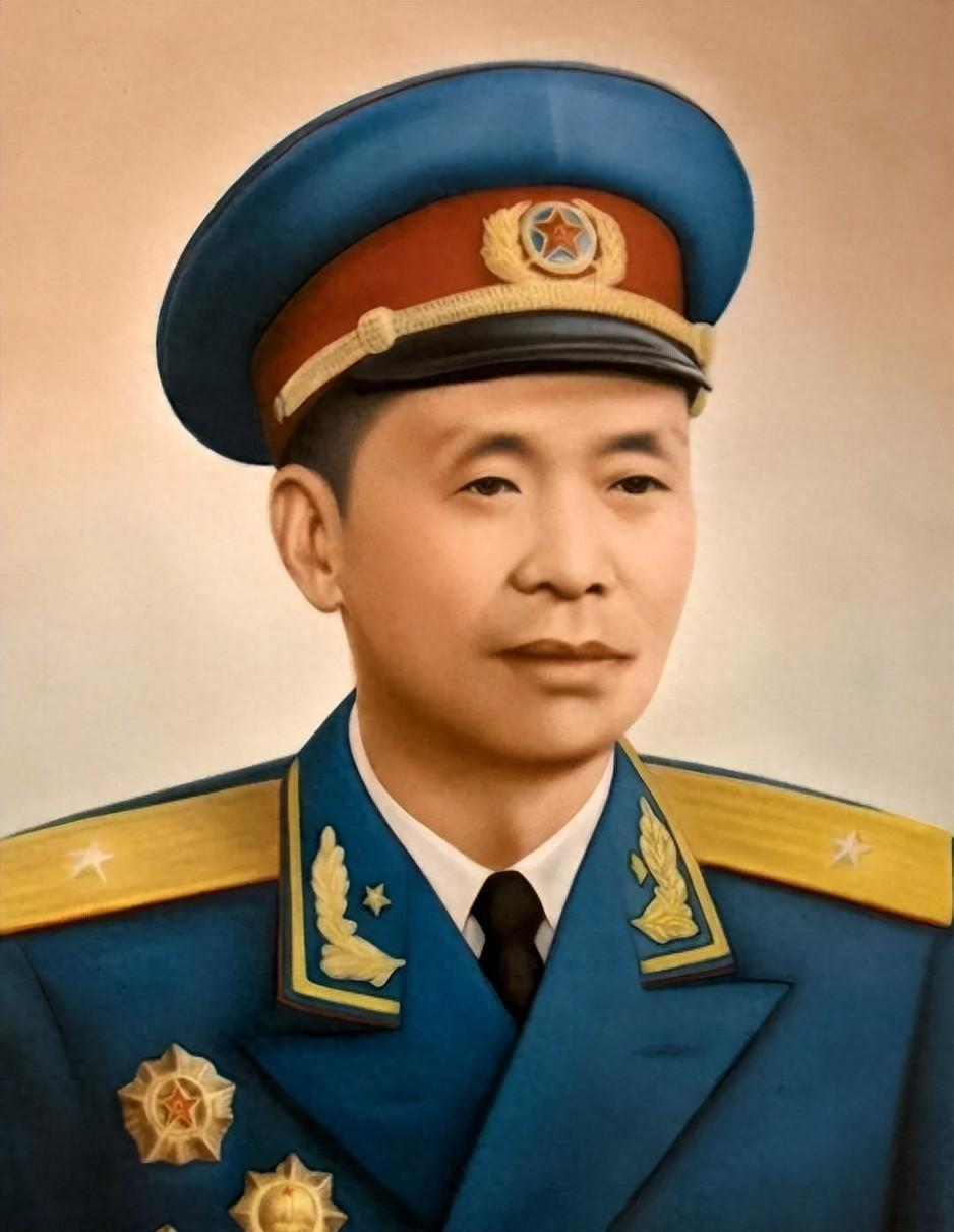 甘祖昌作为将军农民每月工资超三百元，为何每日菜金仅一元不到？剩余的钱用到哪里去了