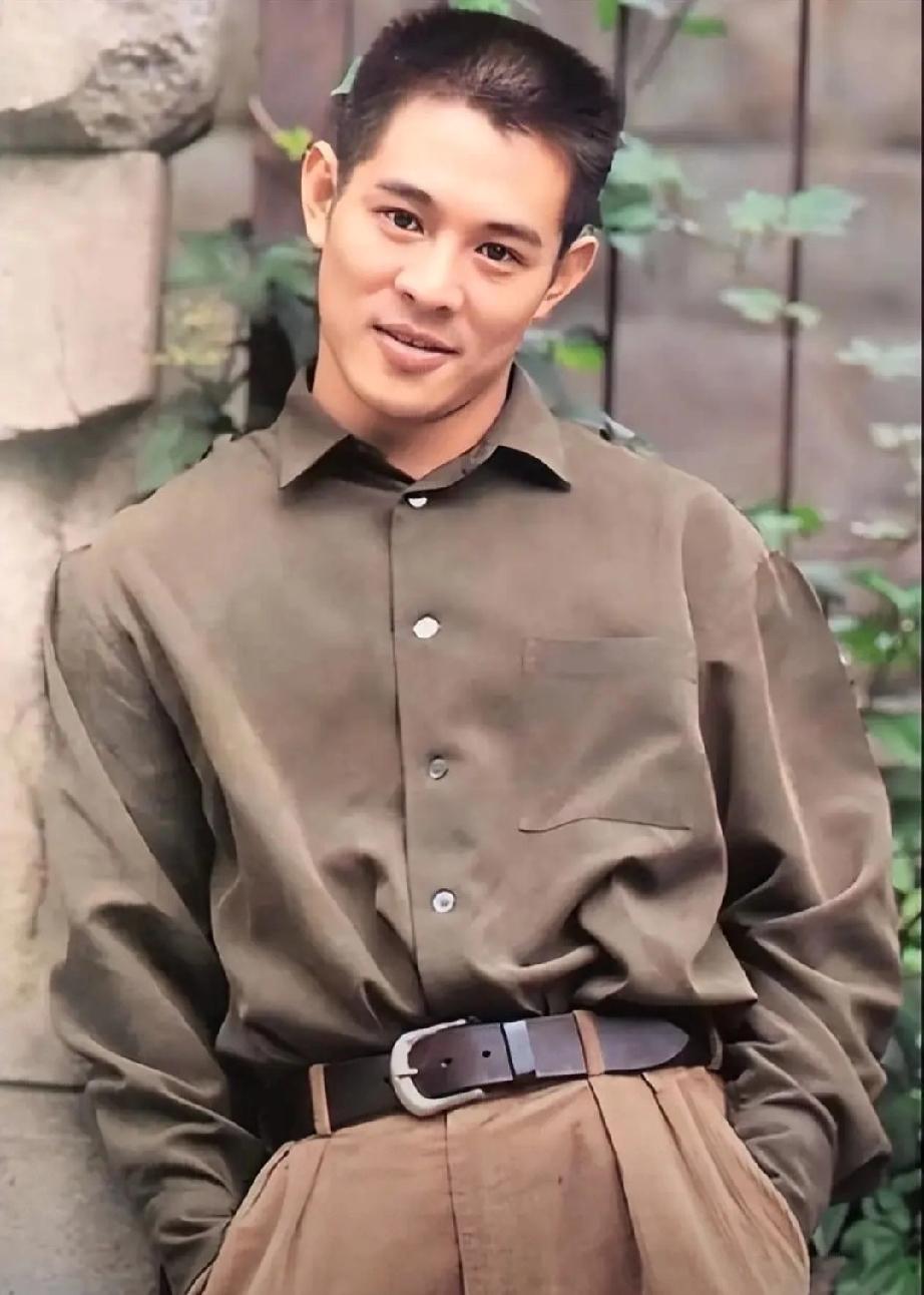 李连杰“换心”谣言被戳穿！向太曝内幕，真相竟是这样
 
    功夫巨星李连杰晚