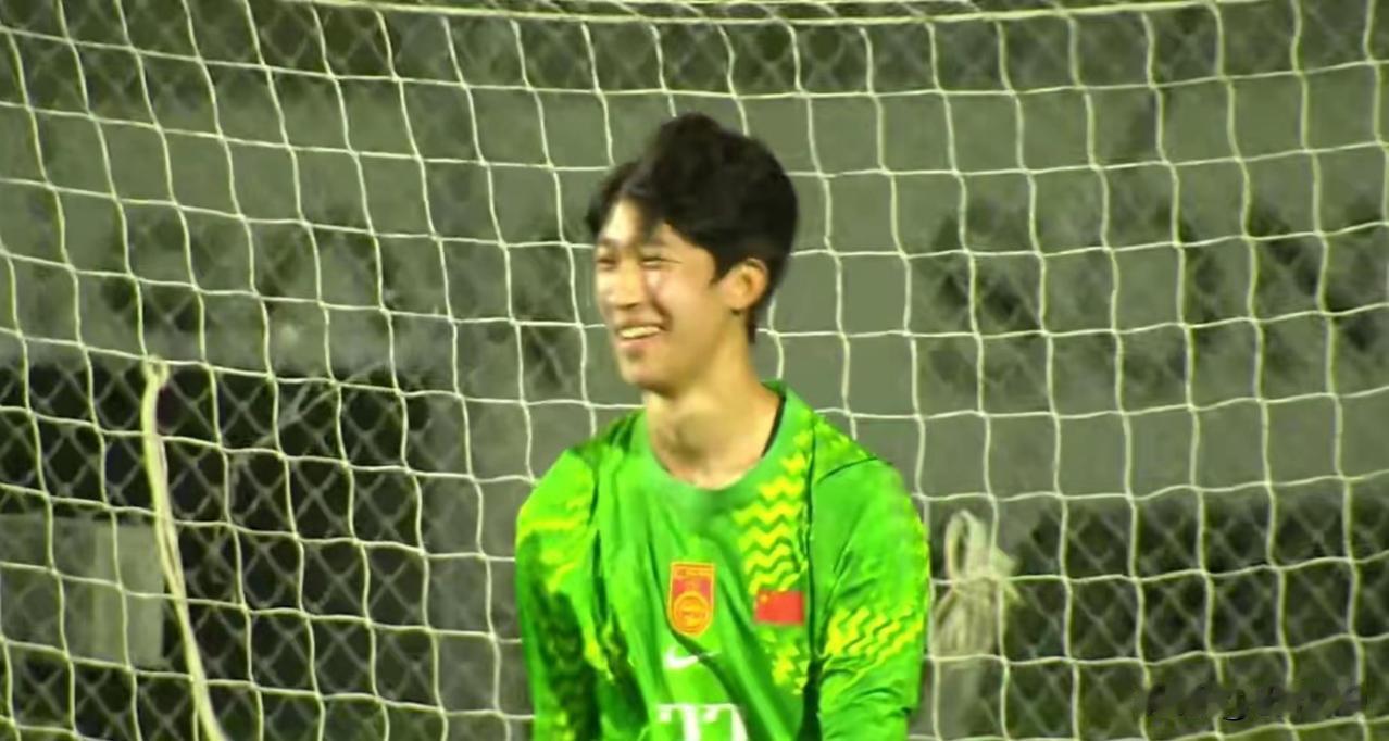 神换人封神！替补门将两扑点，U17国足点球3-1河床挺进决赛，再战阿森纳争冠
 