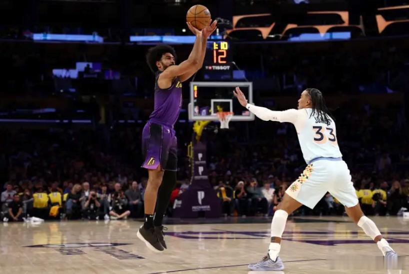 NBA｜湖人三年旧将仍为自由球员 文森特生涯境遇与湖人新赛季前瞻曾效力湖人三个赛