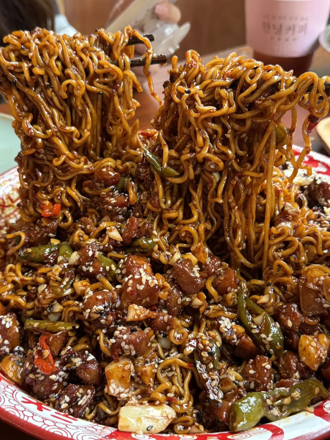 沈阳！！！芝麻鸡拌面！！老好吃了