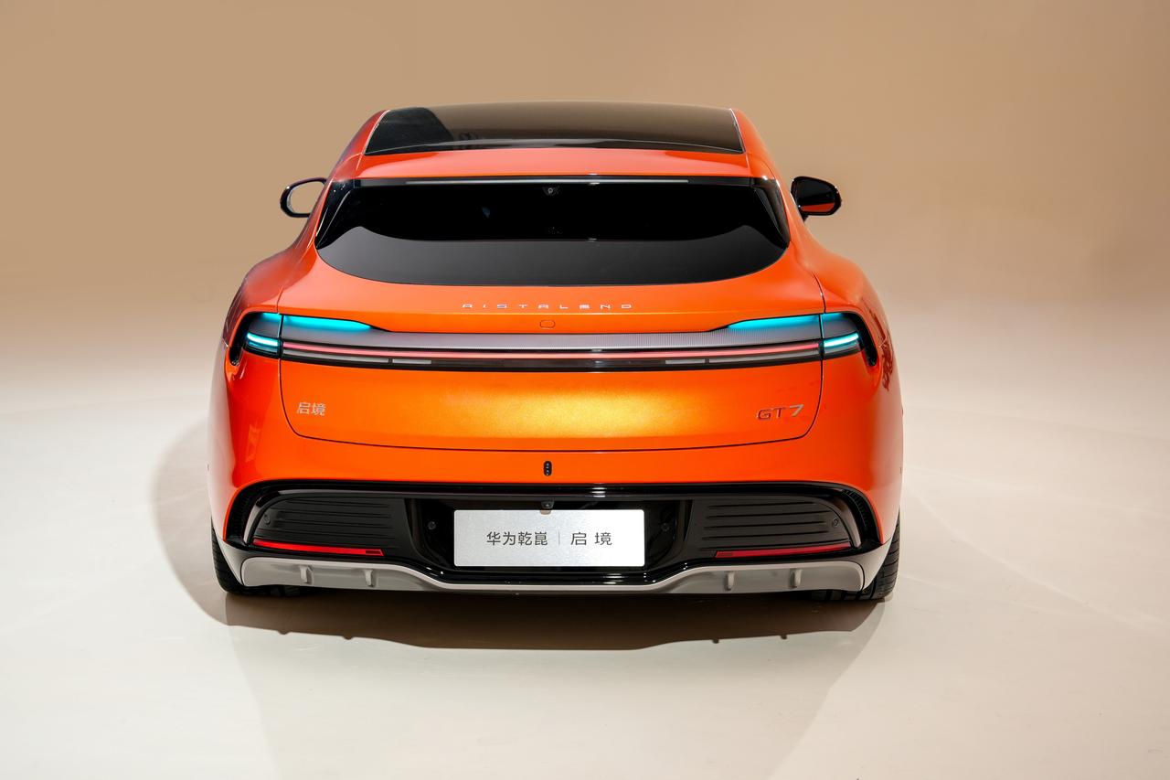 增程+纯电双路线，猎装车的实用拼图完整了
猎装车以前有个尴尬：喜欢的人大多有长途