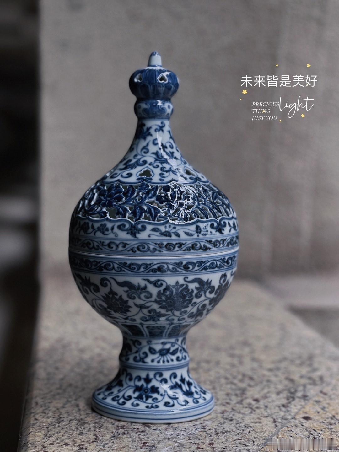 生活方式可以各种各样，但支撑各种方式的底层逻辑却一模一样：人必须要热爱自己的生活