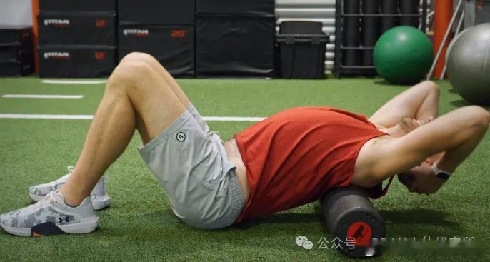 #胸椎活动度# 【更全面的打开你的胸椎】颈肩背部僵硬疼痛、肩关节活动度受限，之前