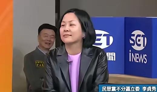 李贞秀成了民众党的烫手山芋。事情发展到李贞秀要跑到绿媒去要求民众党给她正义，而且