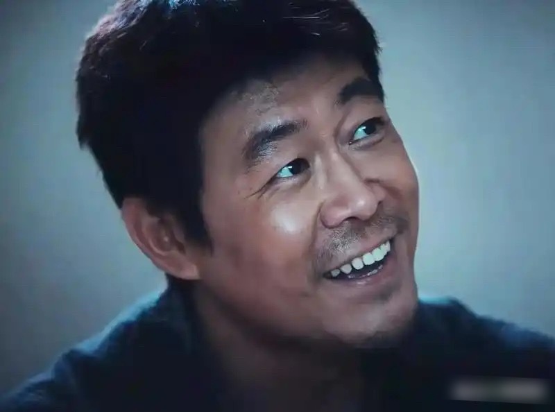 重器：贾鹏到死不知，那件月白底小红点内衣不是续命符是催命符，他多说的每句话都在把