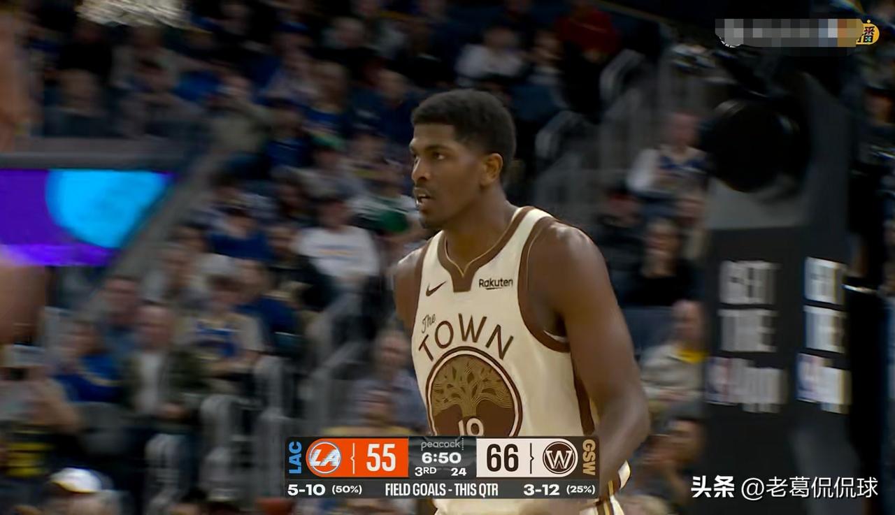 勇士角色球员威廉姆斯真是一鸣惊人！虽然今天勇士在主场以101：114惨遭快船的逆