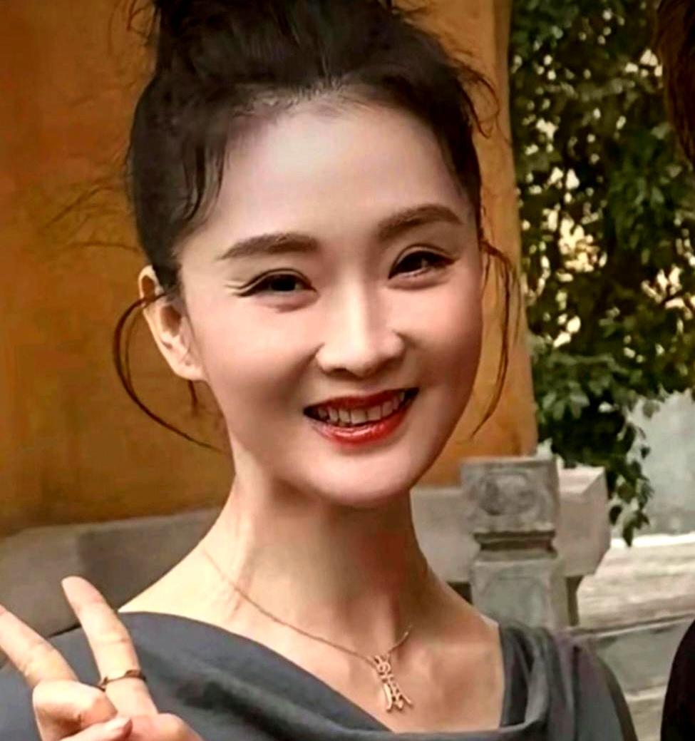 七年没音讯是啥概念？
挨着故宫的豪宅挂上法拍那天，消失许久的继子突然推门进家，开