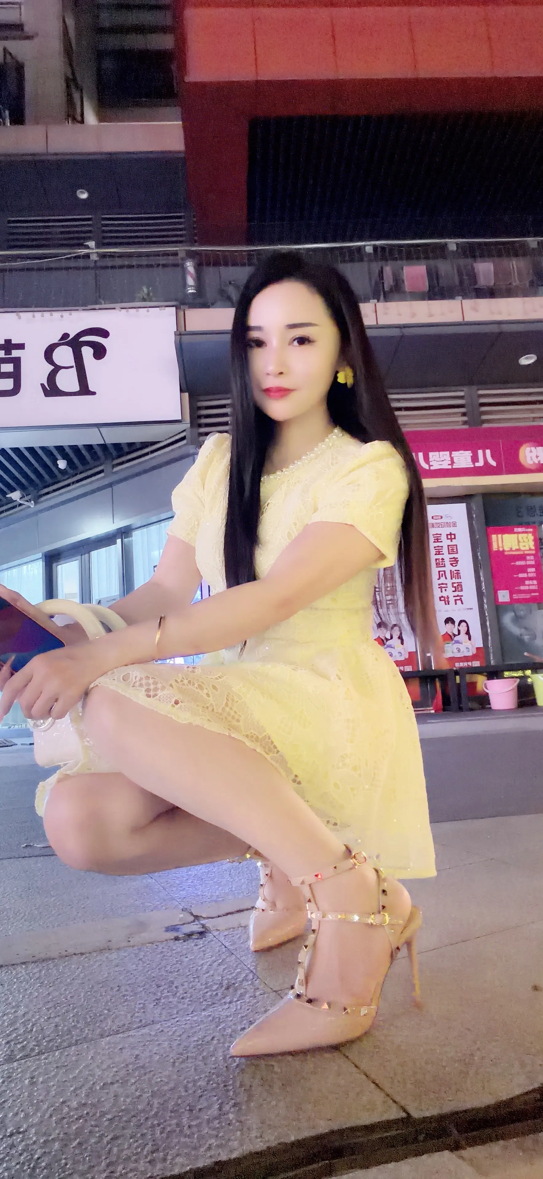 睡觉和挣钱一样难，我睡不好觉，也挣不好钱，但是我不能输，不要因为别人发...