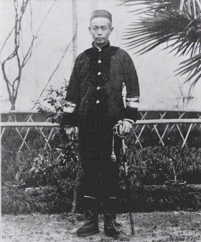 1951年，远在朝鲜的志愿军占据了汉城，成为了抗美援朝中的一大胜利，这个消息很快