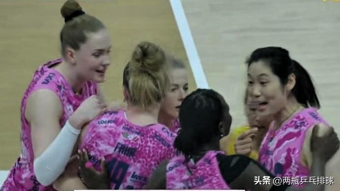 朱婷首发出战17中3拦1发砍下21分，荣膺MVP！助力科内3-2逆转诺瓦拉，赢下