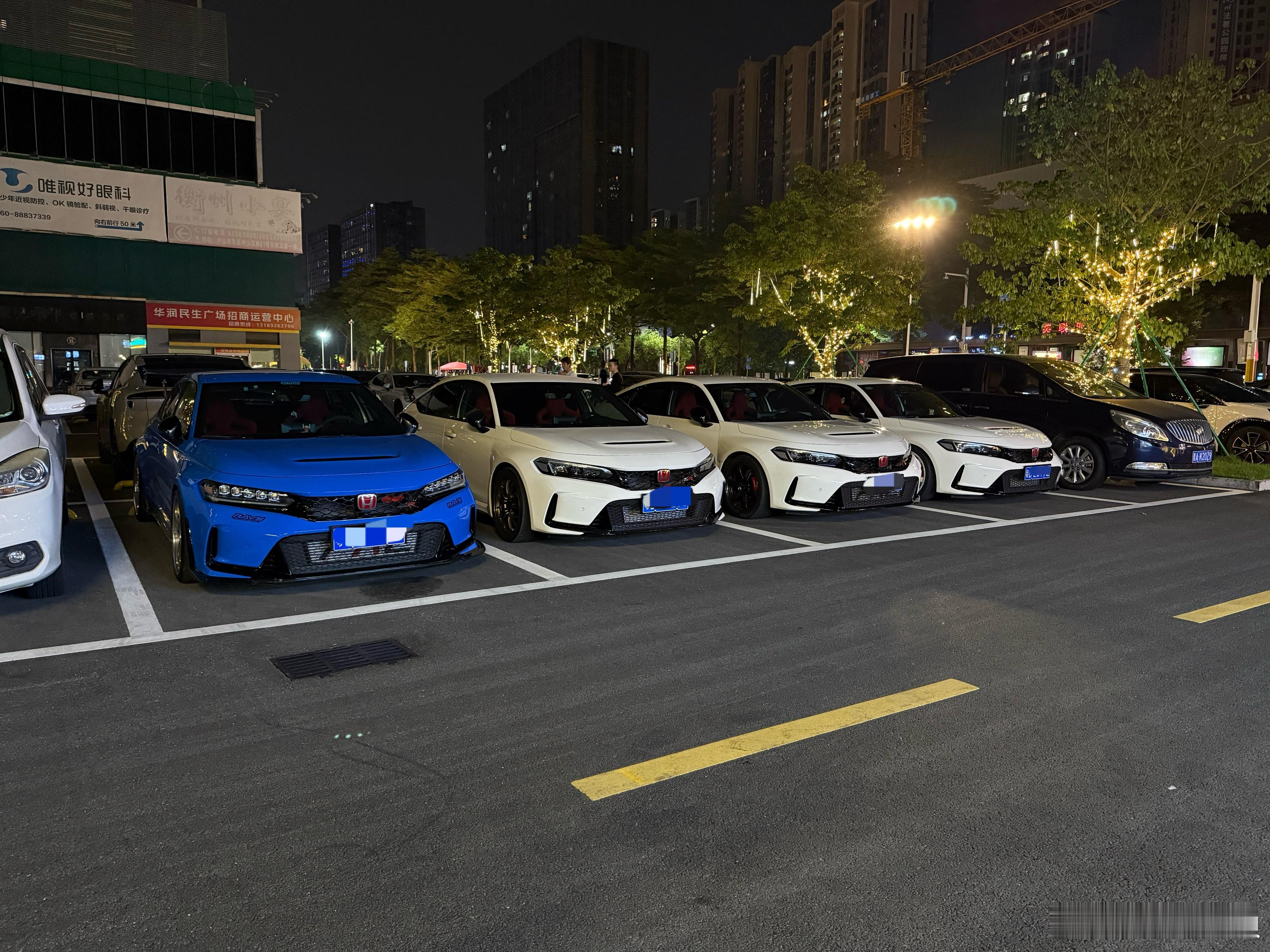 今晚是type r主题party？ ​​​