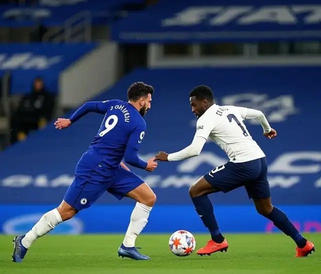 今日继续朝着好的方向出发！作品：拜仁vs勒沃库森   拜仁状态相当火热，勒沃库森