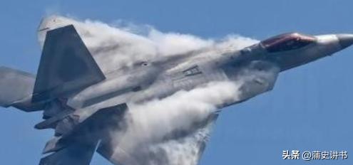 美军一直搞不明白，为啥自己的主力战机F-35刚从日本基地起飞，飞行不到200公里