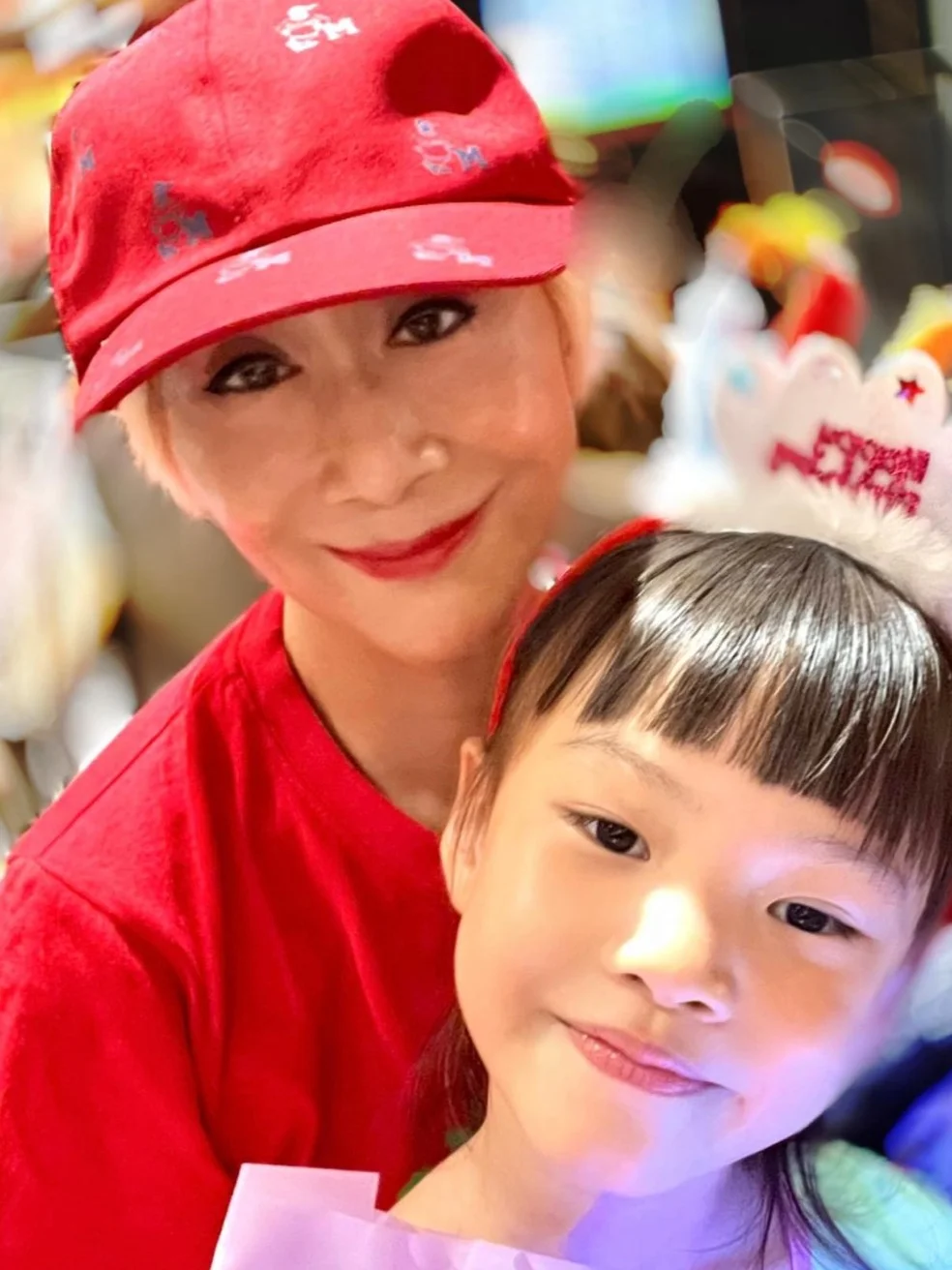 富婆港星庆孙女生日！豪宅宴请不同国籍同学