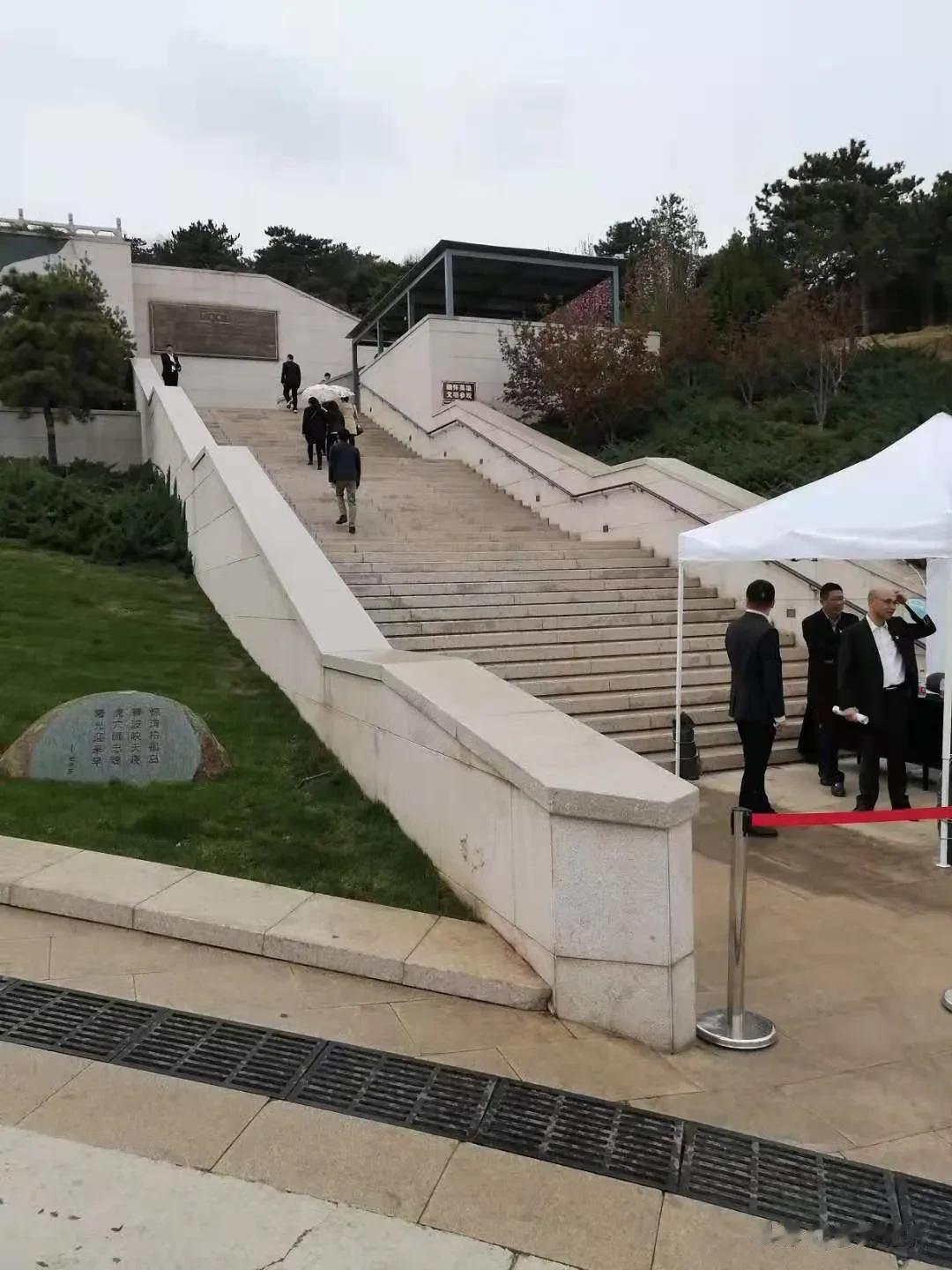 #有什么不虐不俗的古言小说推荐#好好地研读研读《水浒传》，你就会受益匪浅。

那