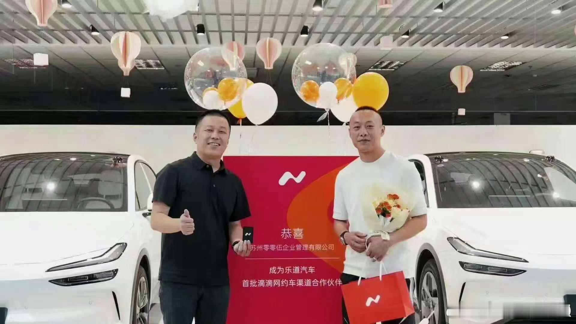 专车司机狂喜：不用等一个小时充电了，3分钟满血，不耽误跑单专车司机难受：难得的休