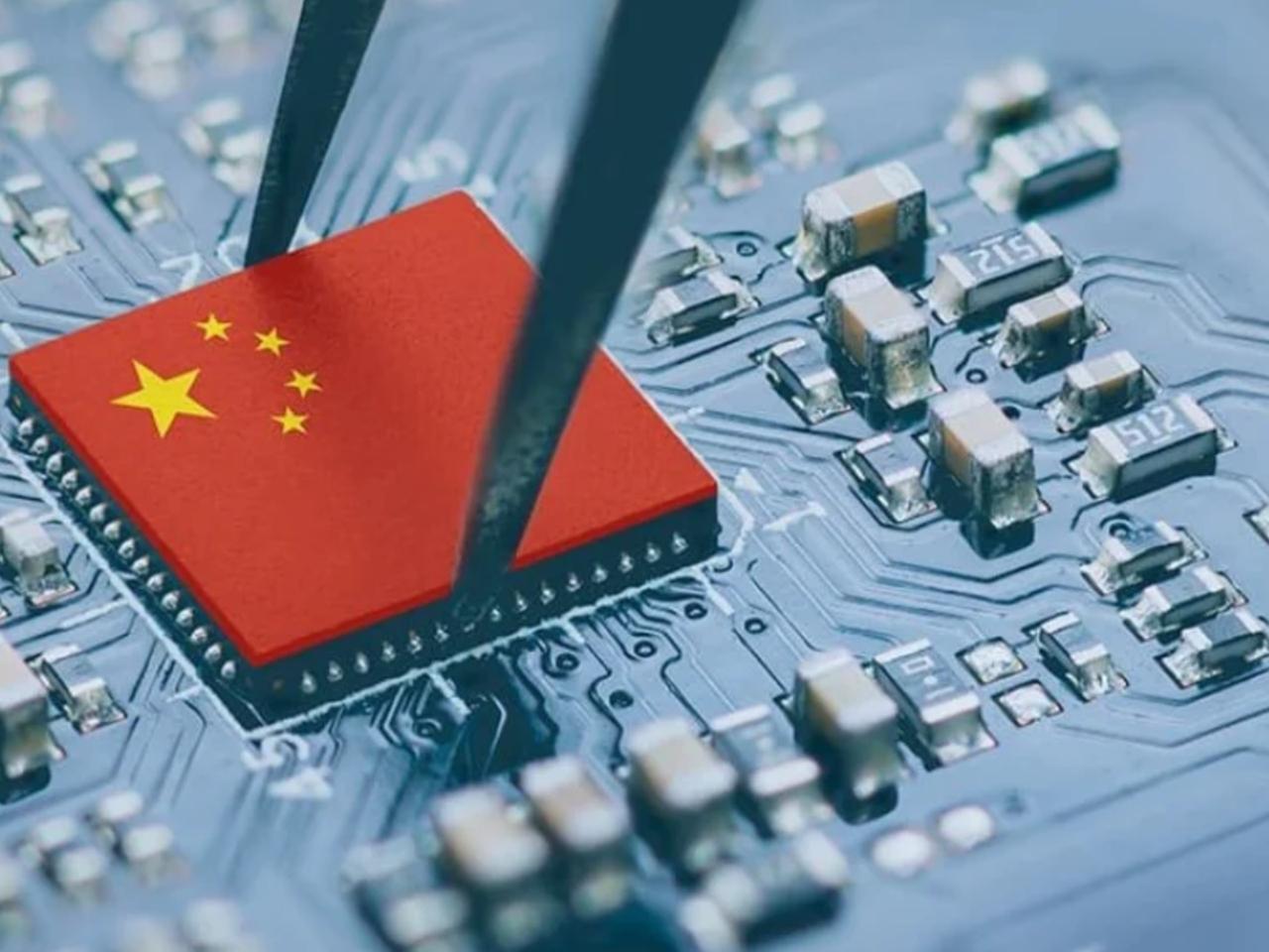 全球热议第一的AI，靠数万张国产芯片，价格仅1/100

过去一周海外技术圈讨论