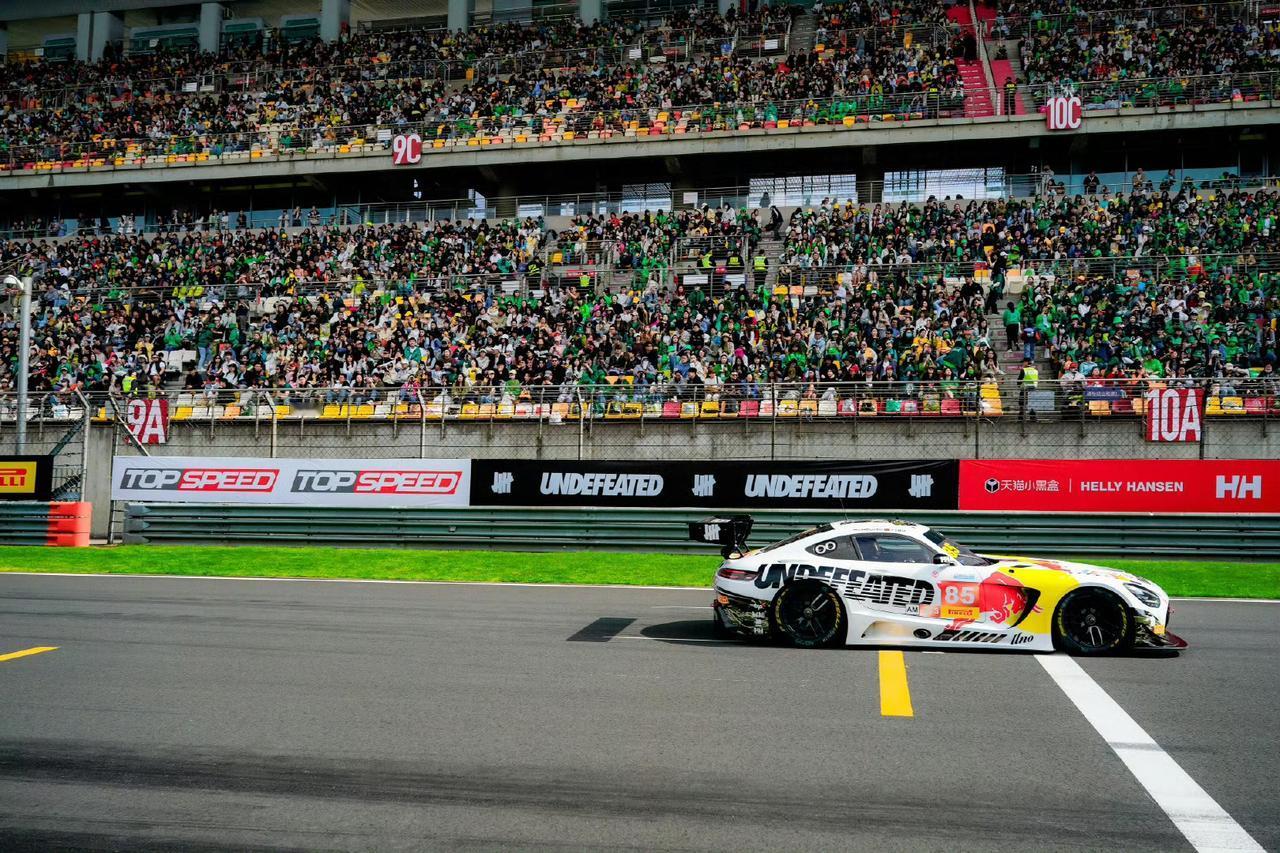 存一个CGT官方摄图——官方镜头下，从1区到16区一眼望去密密麻麻的绿海， ​​