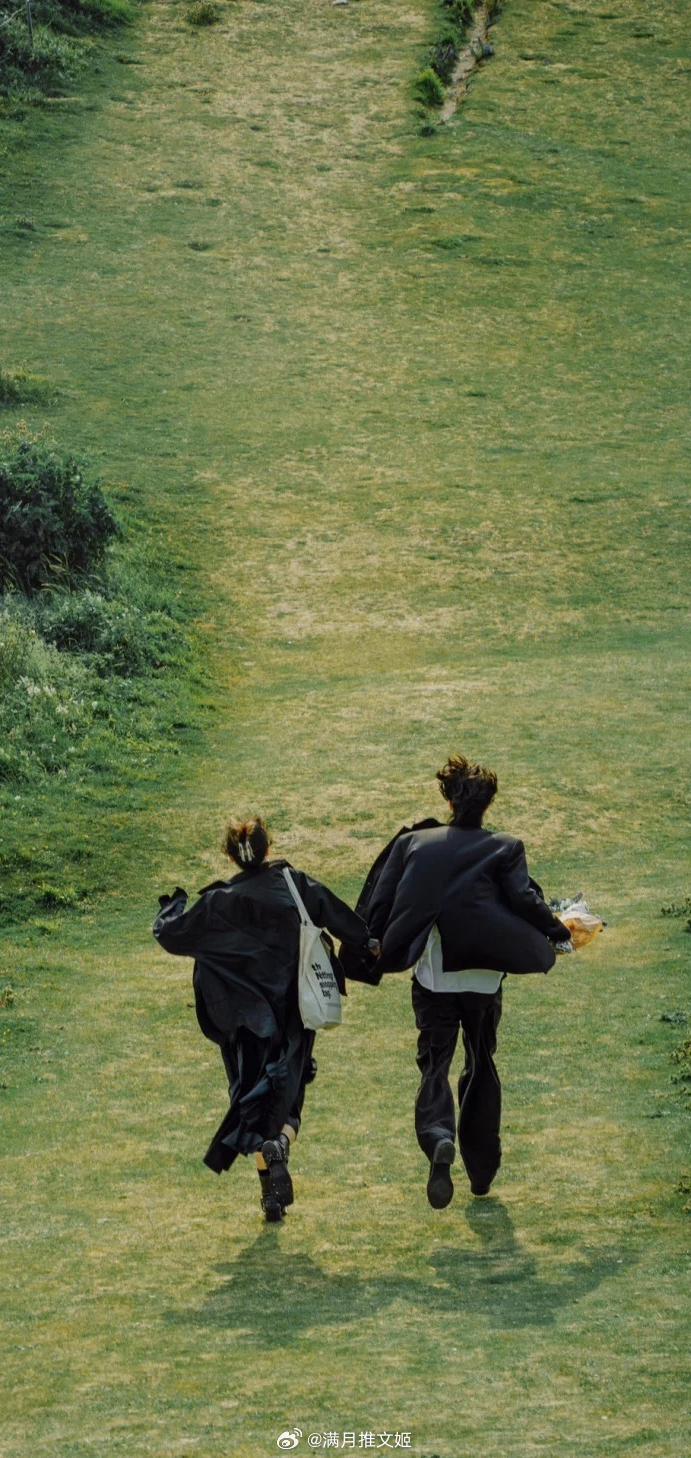 如果人死的时候真有走马灯的环节，她大概会是我这辈子，见的最后一人。——《打火机与