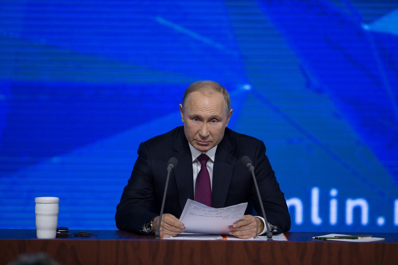 🎯 核心关注点预测

下表整理了今年记者会预计将涉及的几个主要方面及其可能的焦