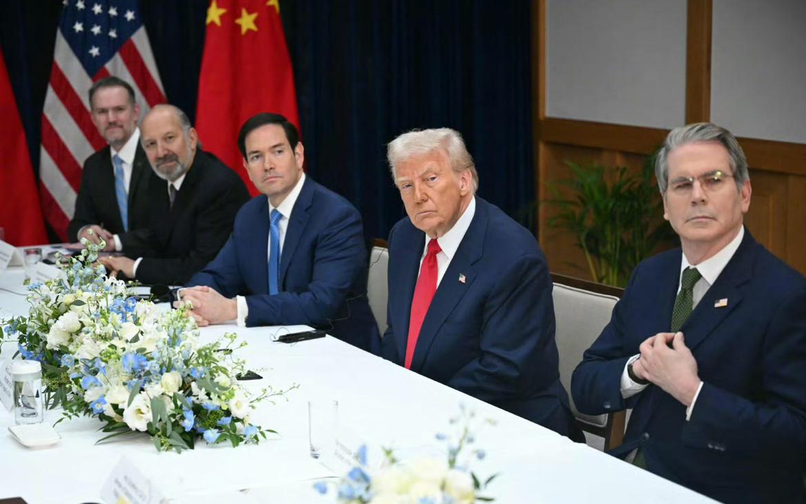 美国务卿鲁比奥、财政部长贝森特、商务部长卢特尼克、贸易代表格里尔等悉数出席。