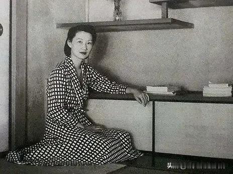 1991年，耄耋之年的张学良重获自由，心中却有一个未曾释怀的牵挂，他向身边的人透