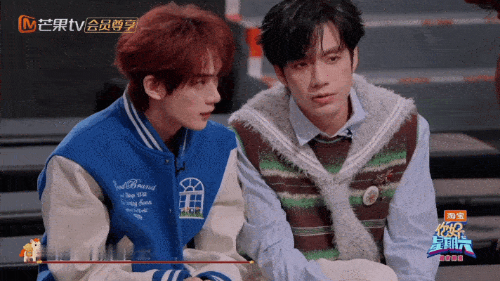 丁程鑫搞宣传简直是专业的哇塞，丁程鑫宣传能力超厉害!和张颜齐去看李雪琴新电影路演