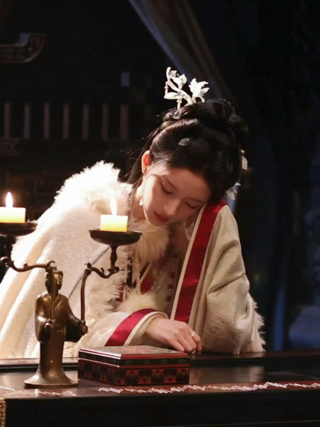 刘些宁你咋这么萌啊咱就是说这个慕容钧好可爱呀