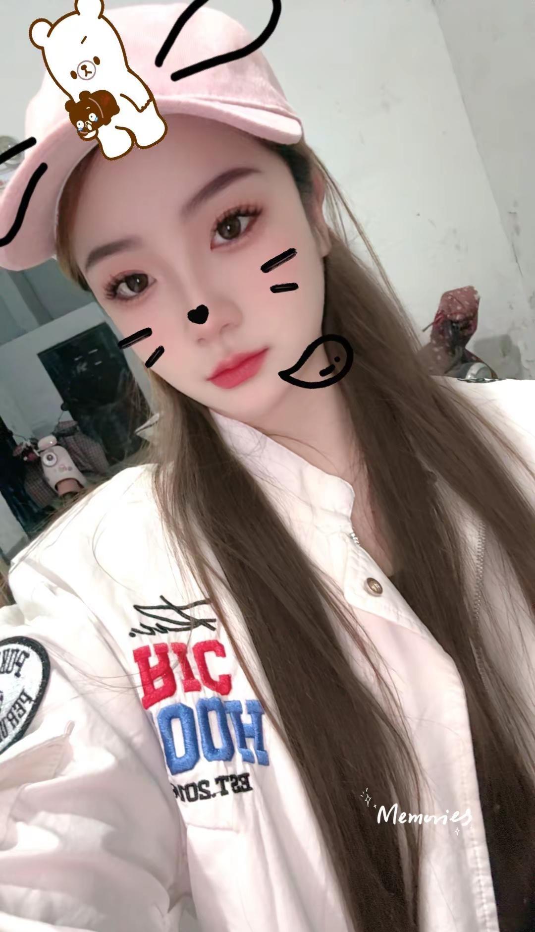 圈小 事少  人静  物简  心安  自由  清醒🤗